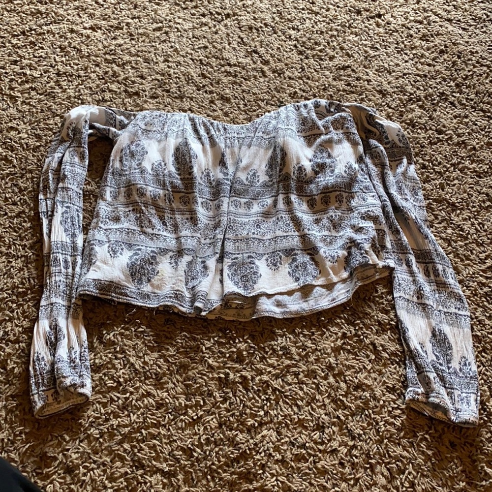 PacSun off shoulder top size M